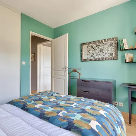 évasion Près Du Port Des Sables D'olonne *